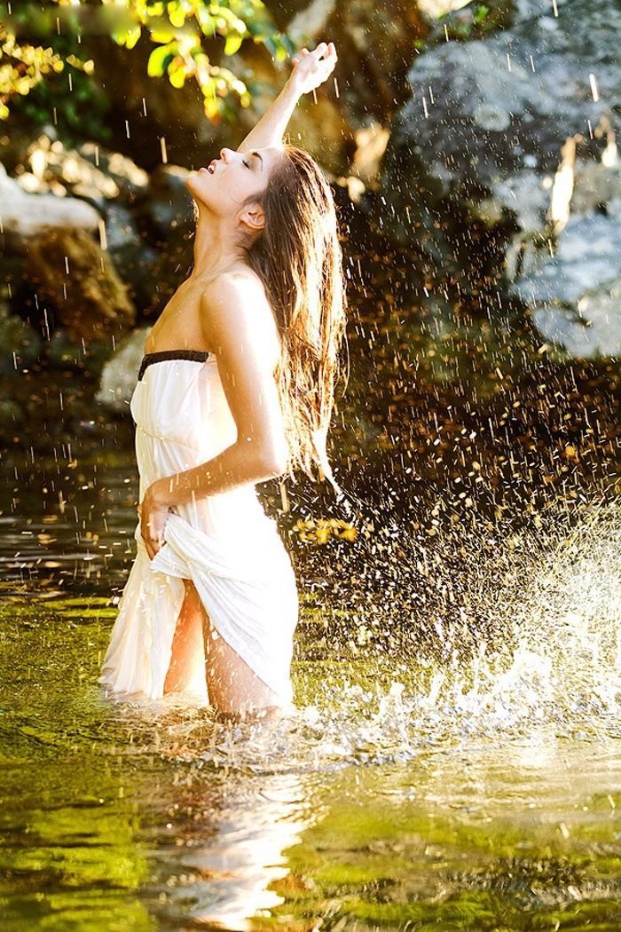 Marie Avgeropoulos in Sheffield