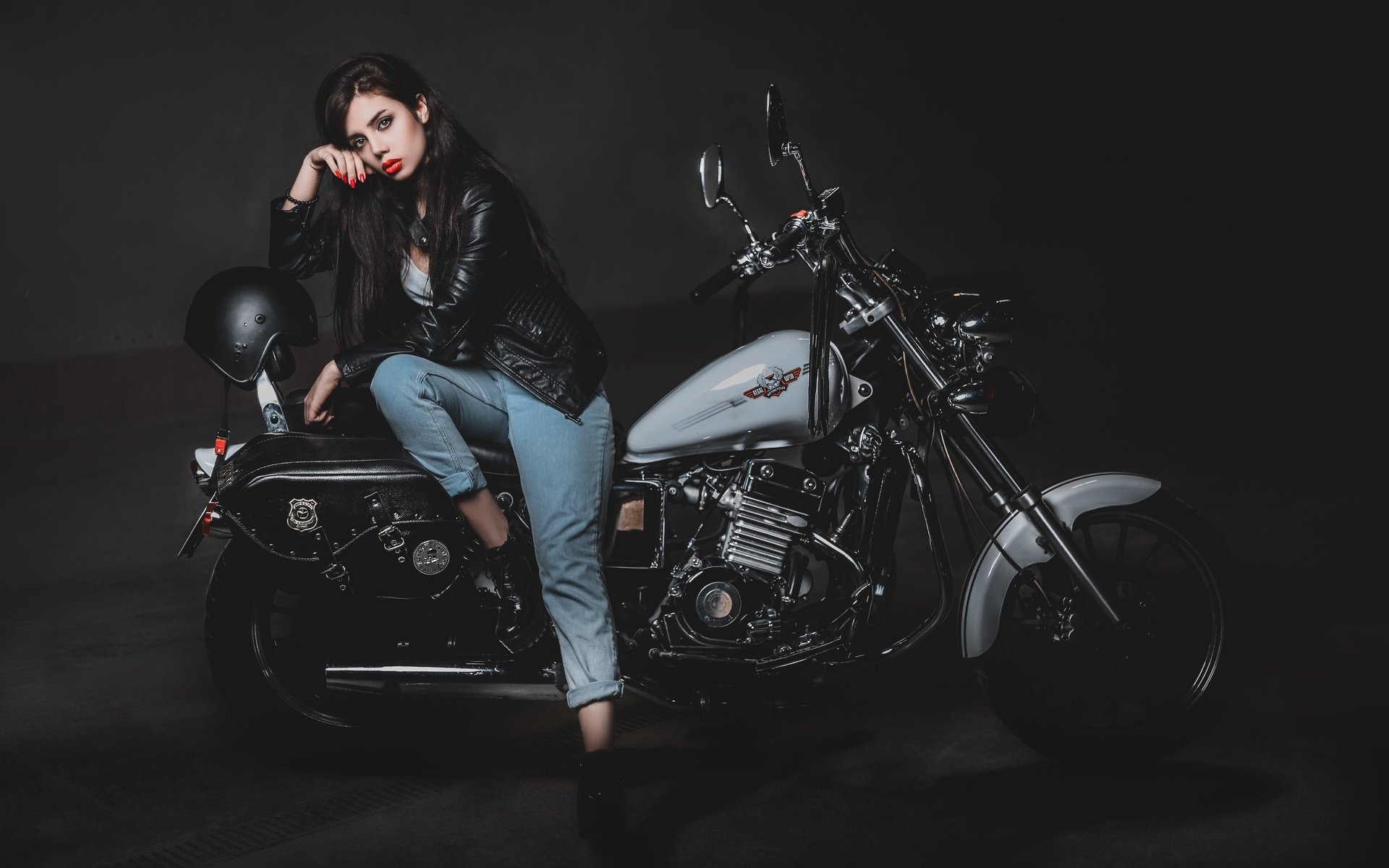 Biker girls: style and drive in Sheffield