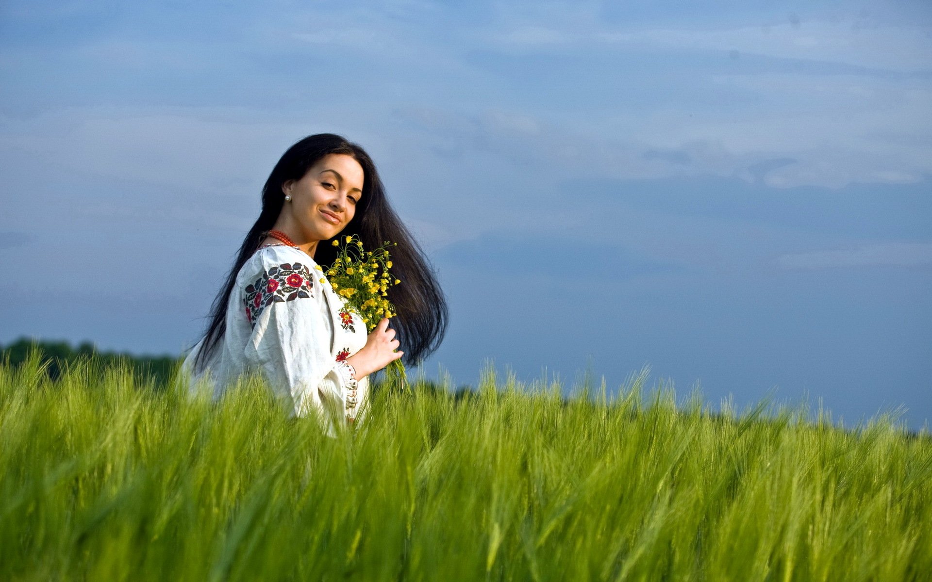 Girls in Slavic costumes in Sheffield