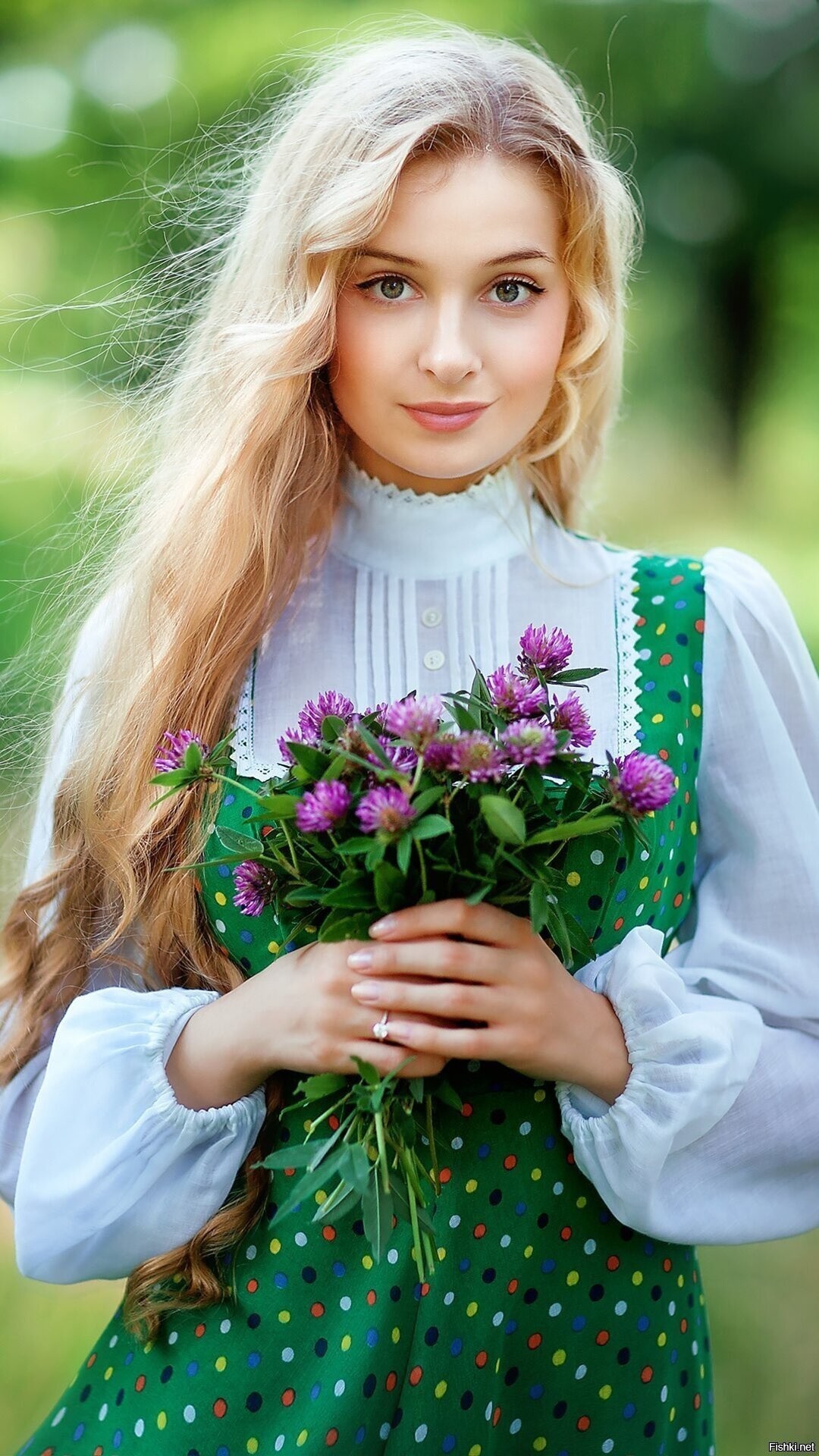 Girls in Slavic costumes in Sheffield