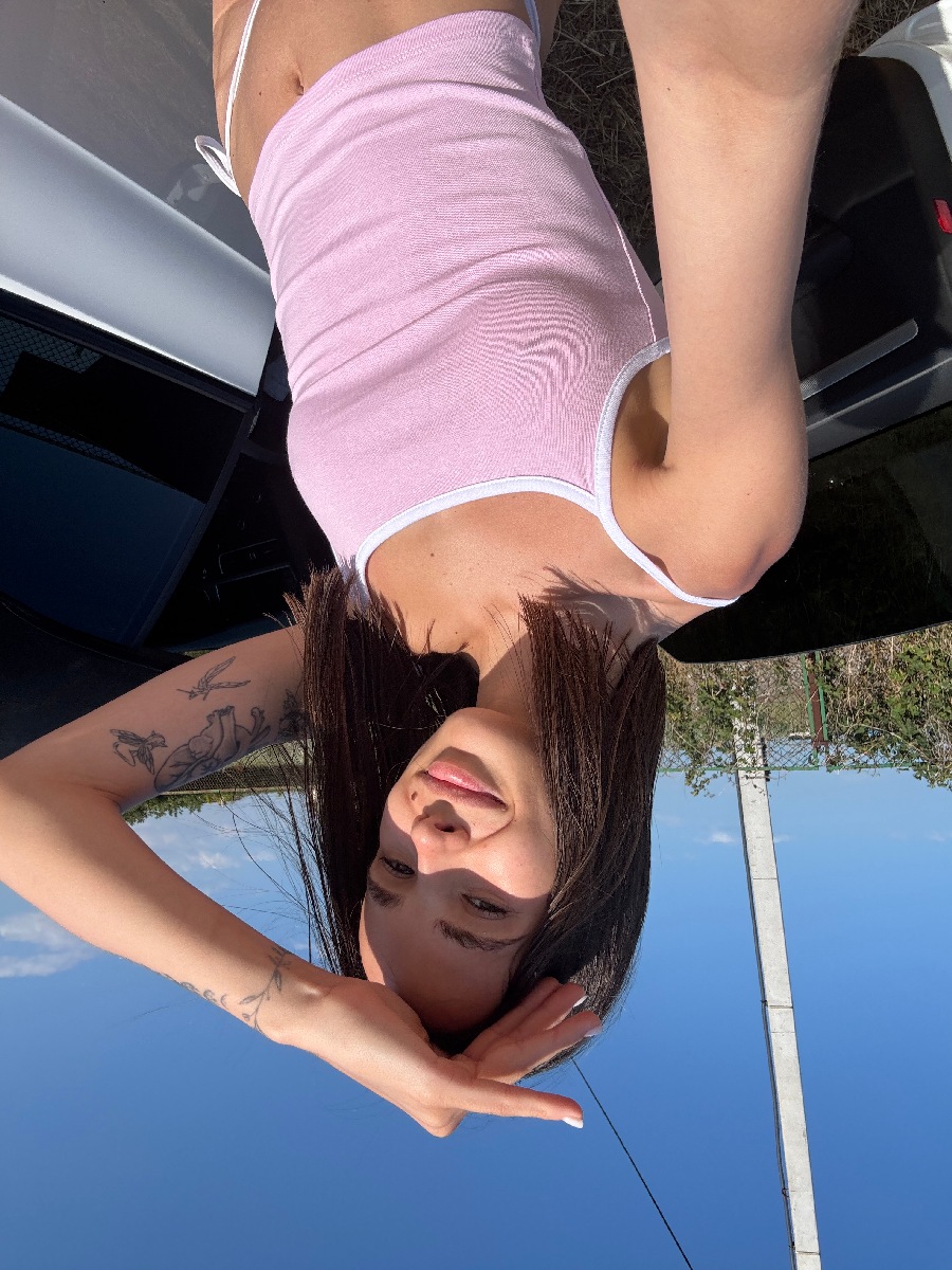 Sexy model Tina in Sheffield